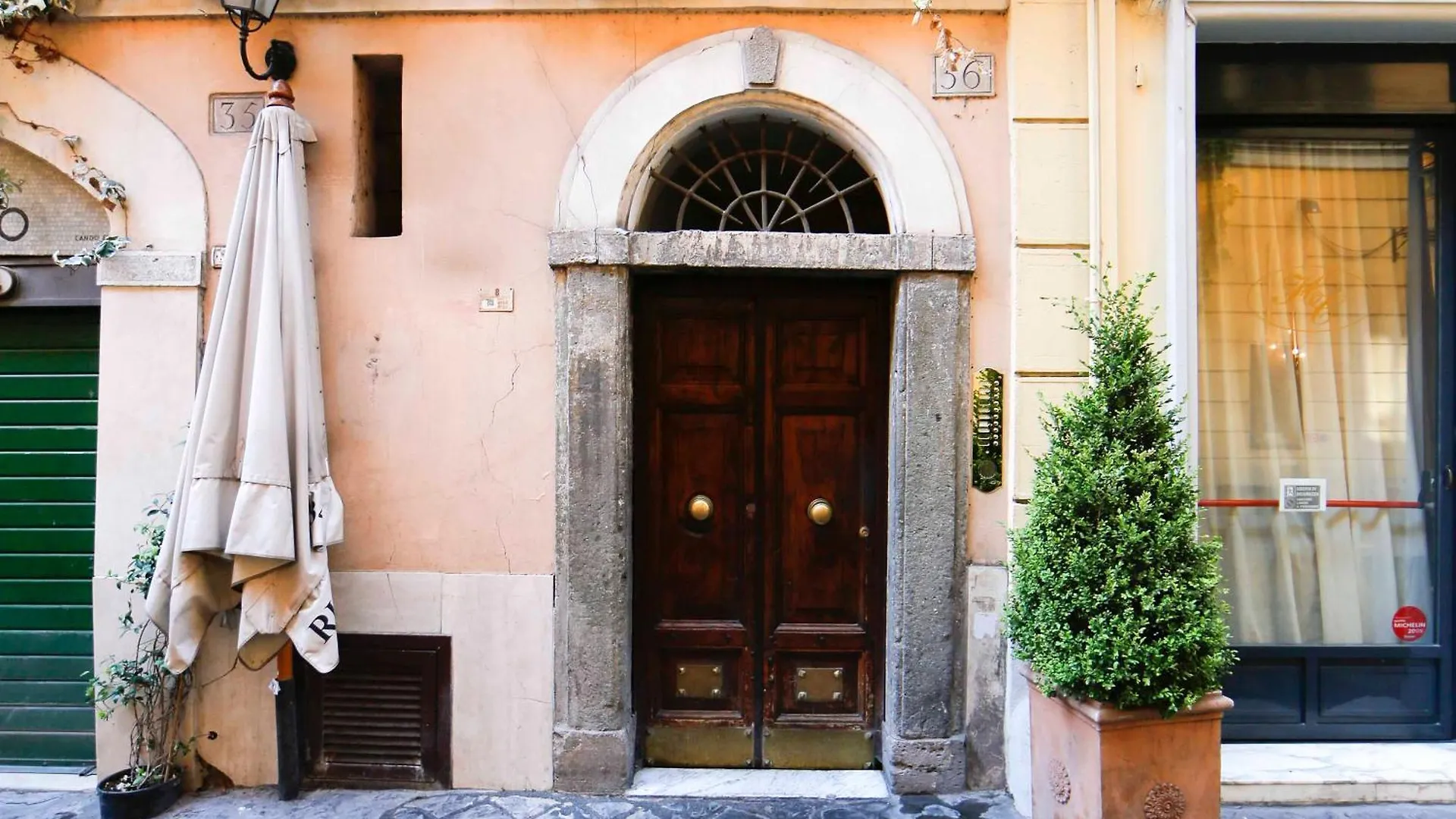 Mario Suite Spagna Rome 0*,  Italy
